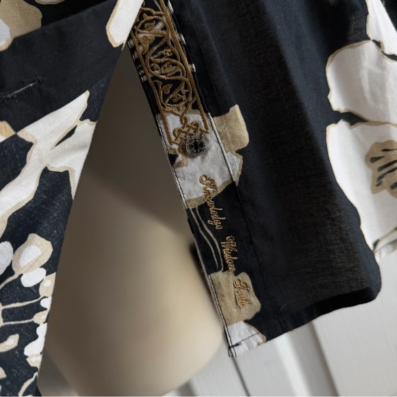 Robert Graham Women’s Shirt Floral Hadley Short Sleeve - Picture 4 of 12